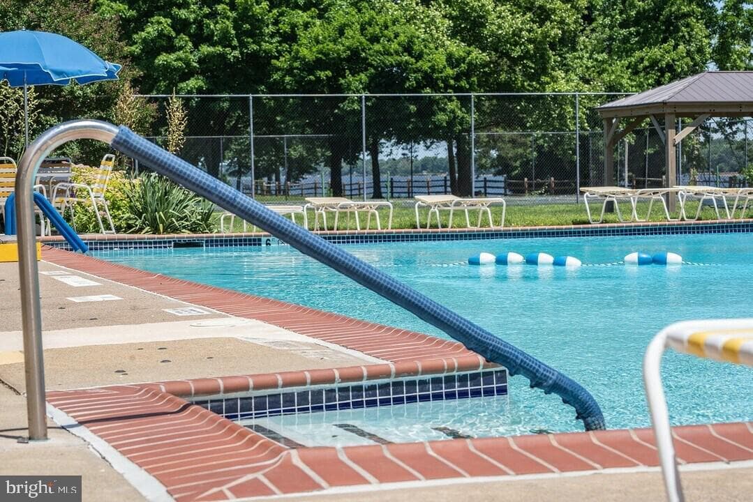 44303 Delaire Landing Road #303 photo 38