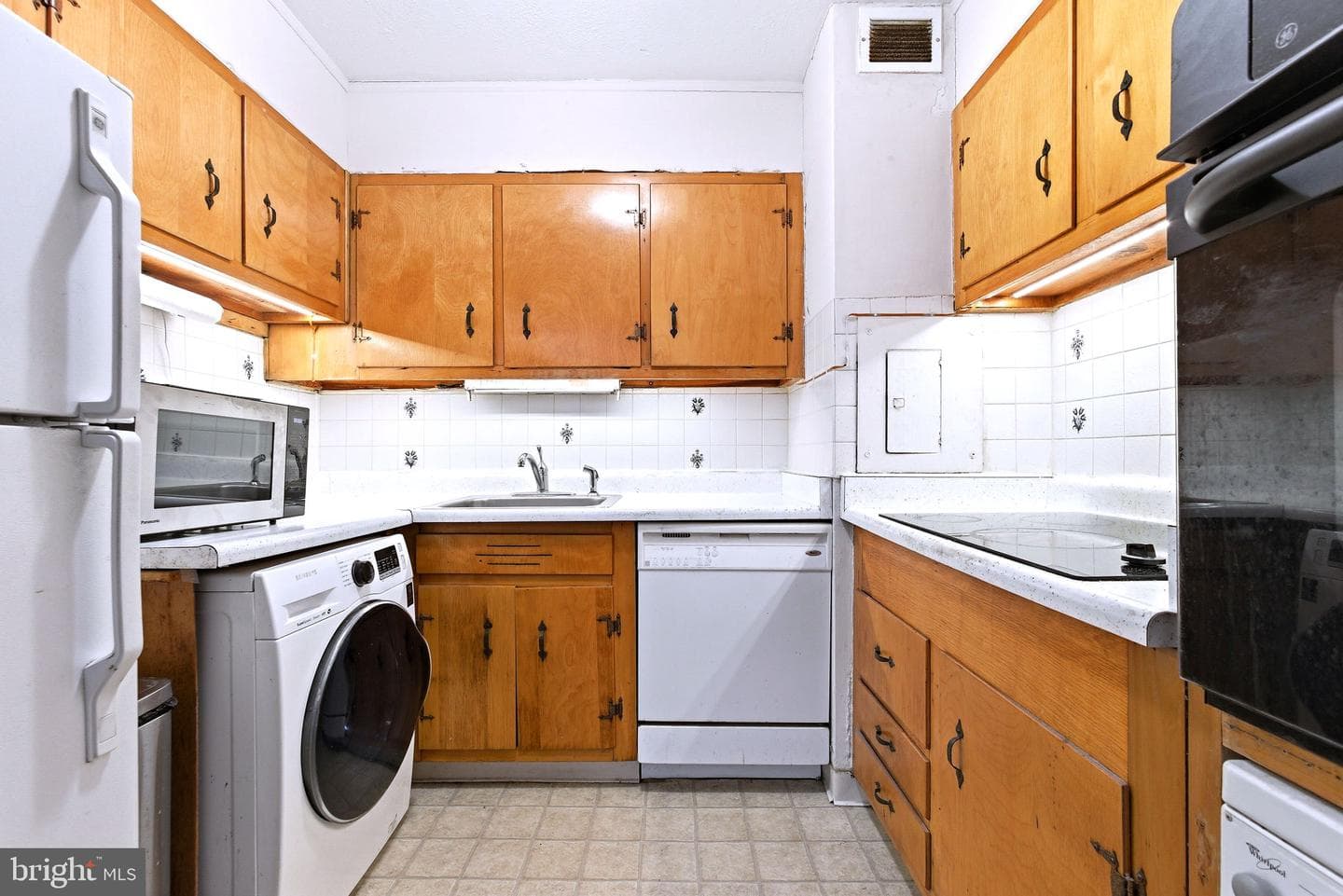 1900-34 John F Kennedy Boulevard #322 photo 10