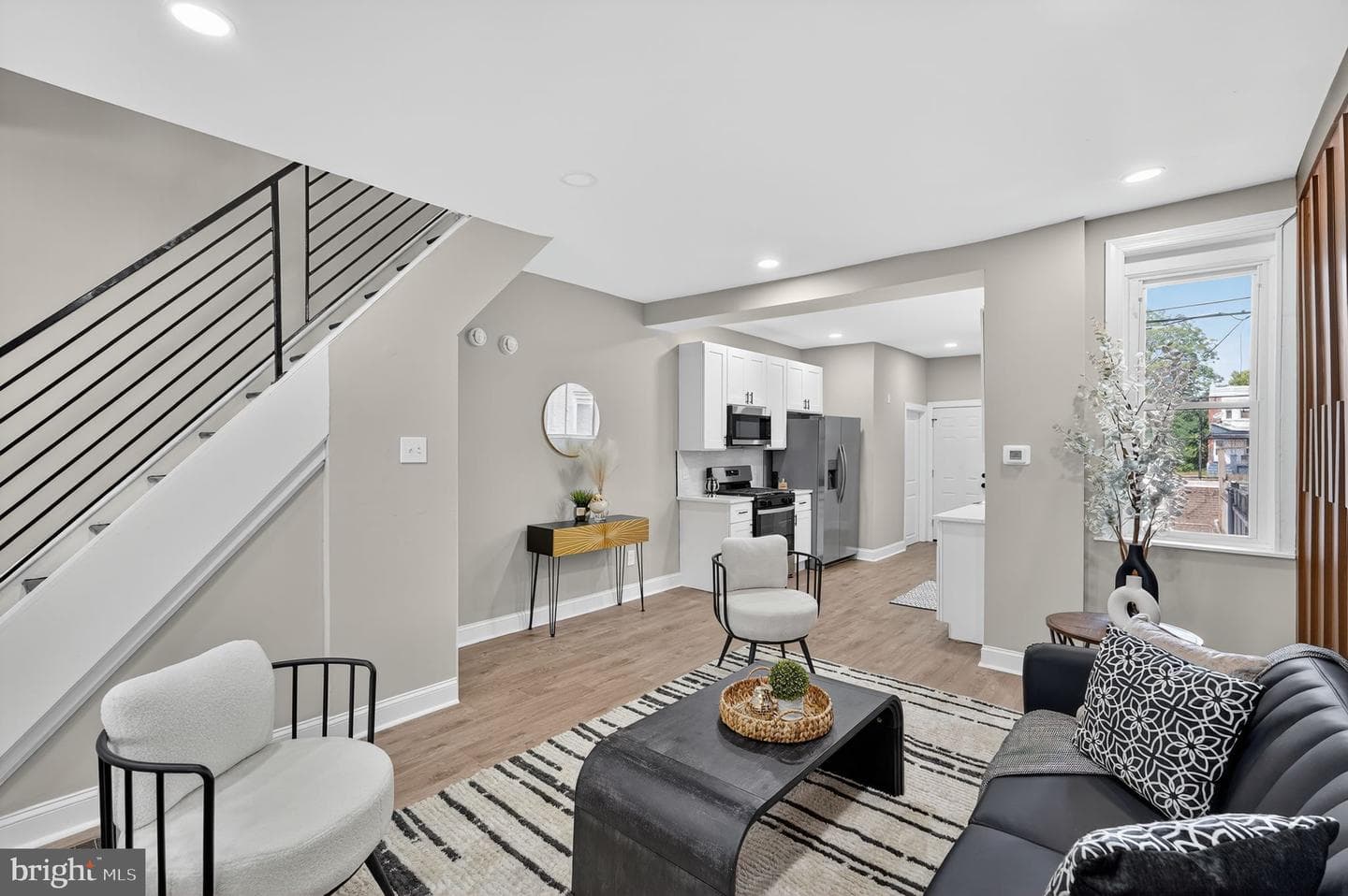 5055 Brown Street photo 6