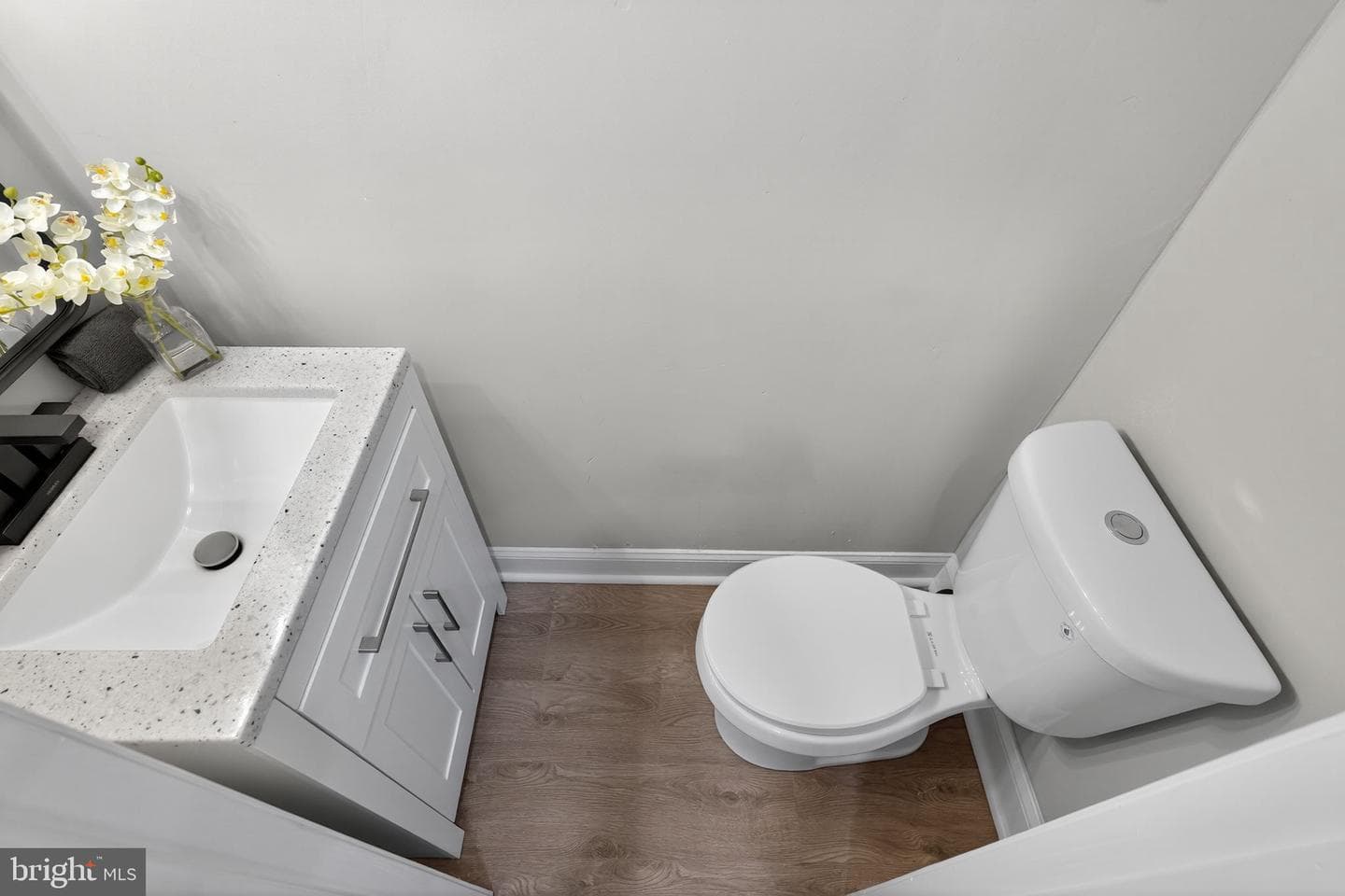 5055 Brown Street photo 9