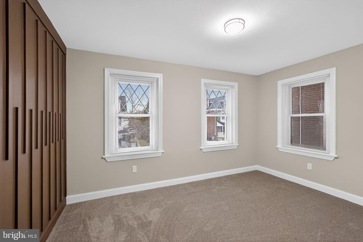 6111 Baynton Street photo 18