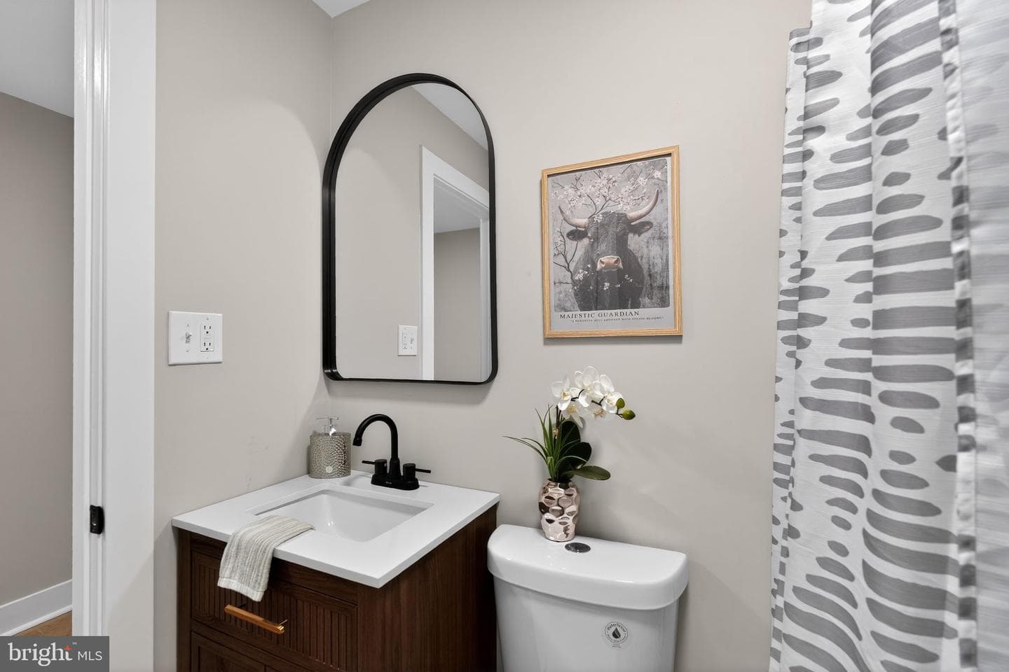 1537 Latona Street photo 23