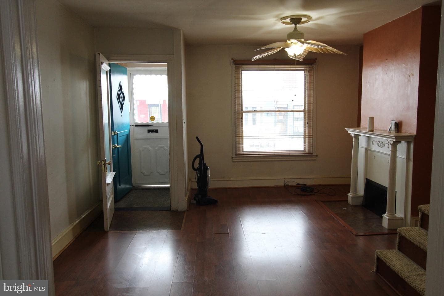 6048 Irving Street photo 3