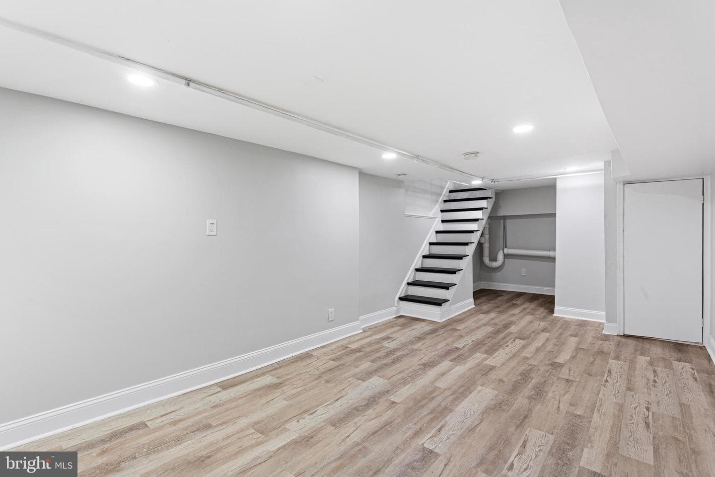 1847 Gerritt Street photo 14