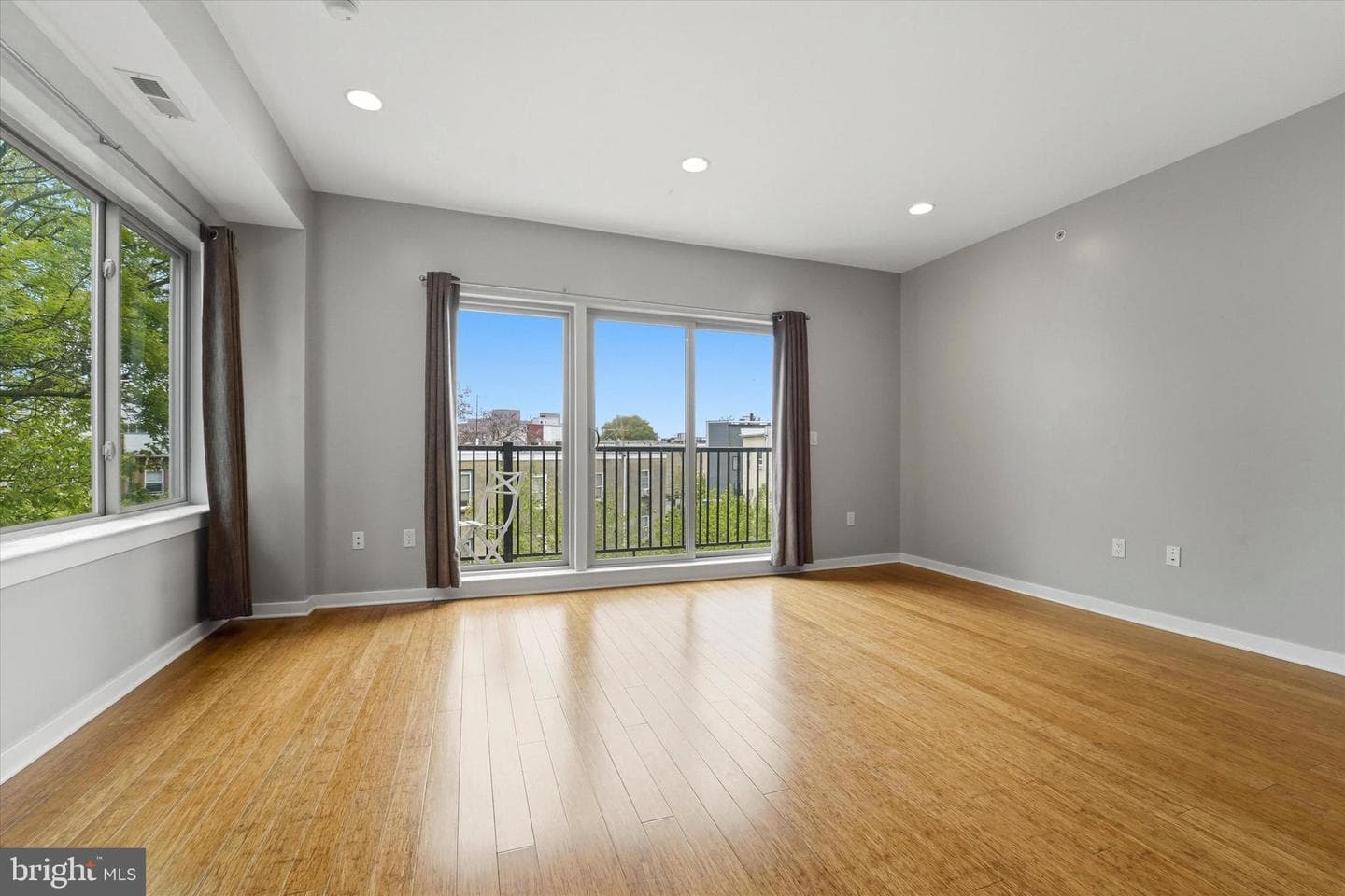 1608 Ridge Avenue #403 photo 14