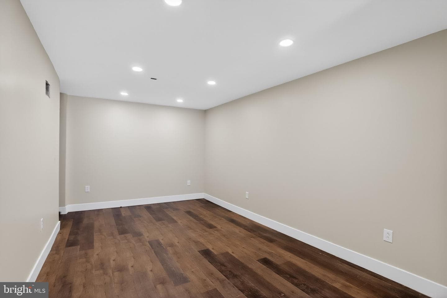 2624 Germantown Avenue photo 11