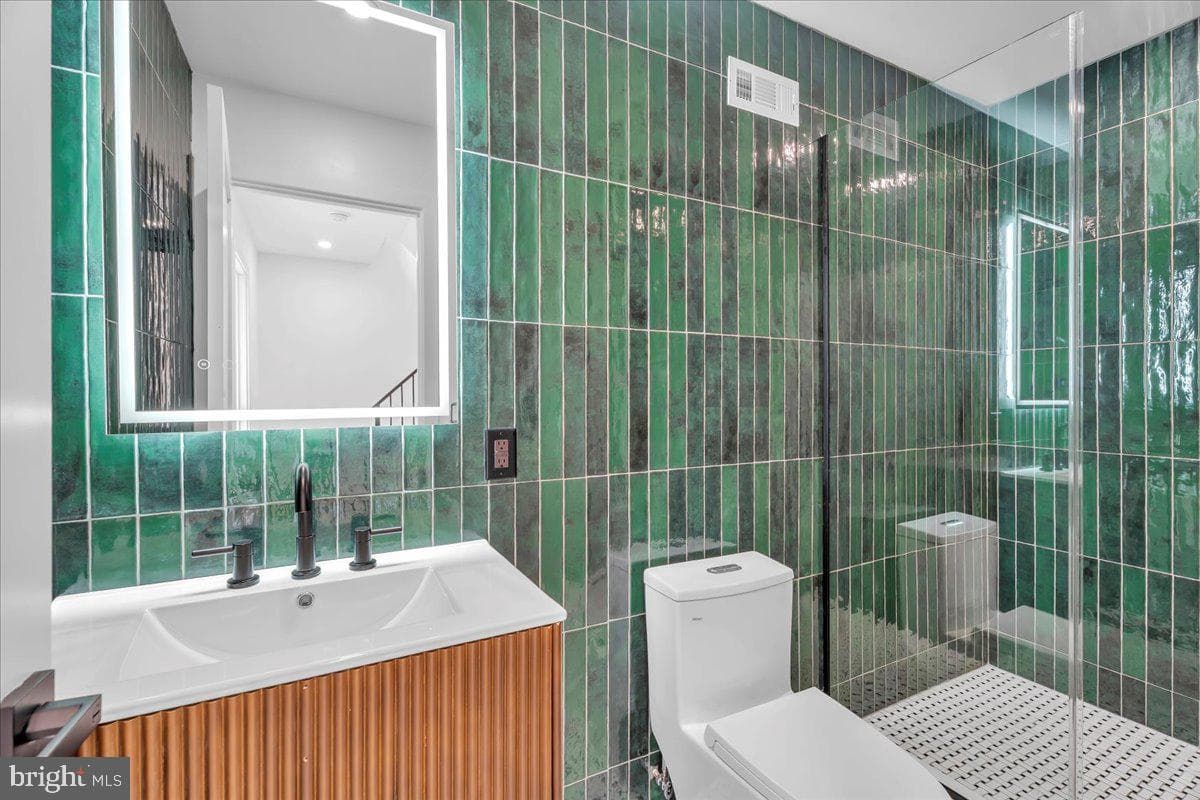 1146 N Galloway Street photo 28