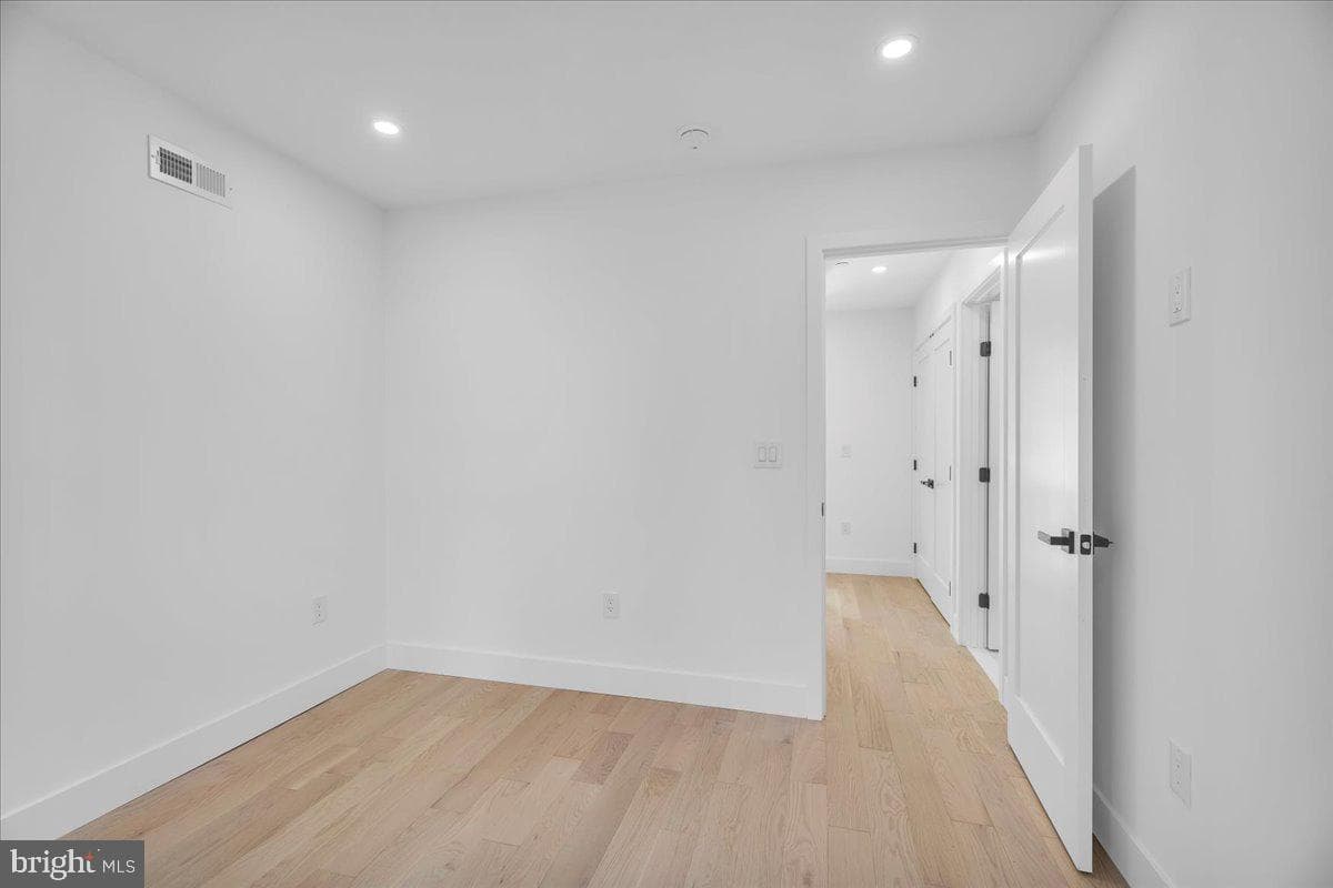 1146 N Galloway Street photo 33