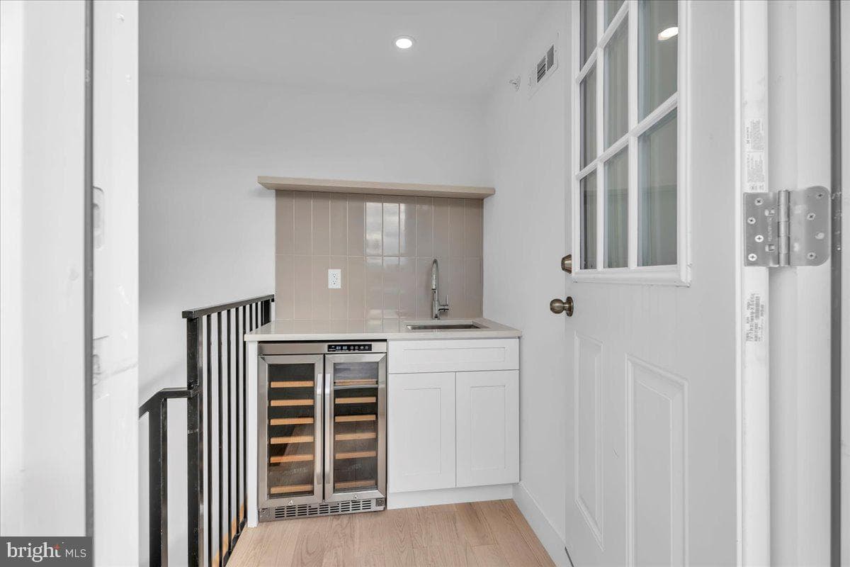 1146 N Galloway Street photo 34