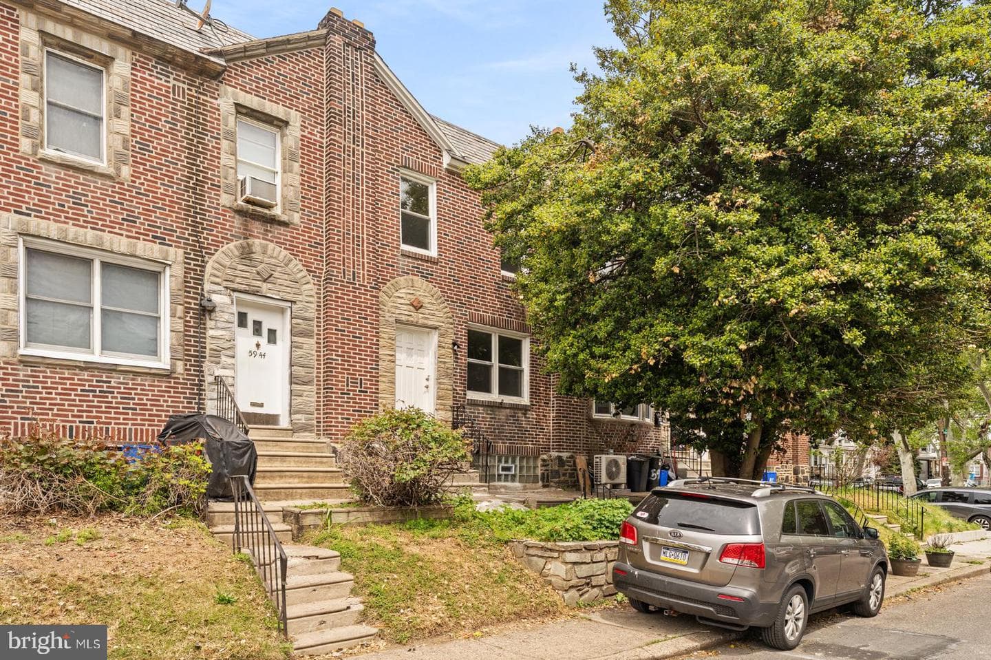5946 Bennington Street photo 9