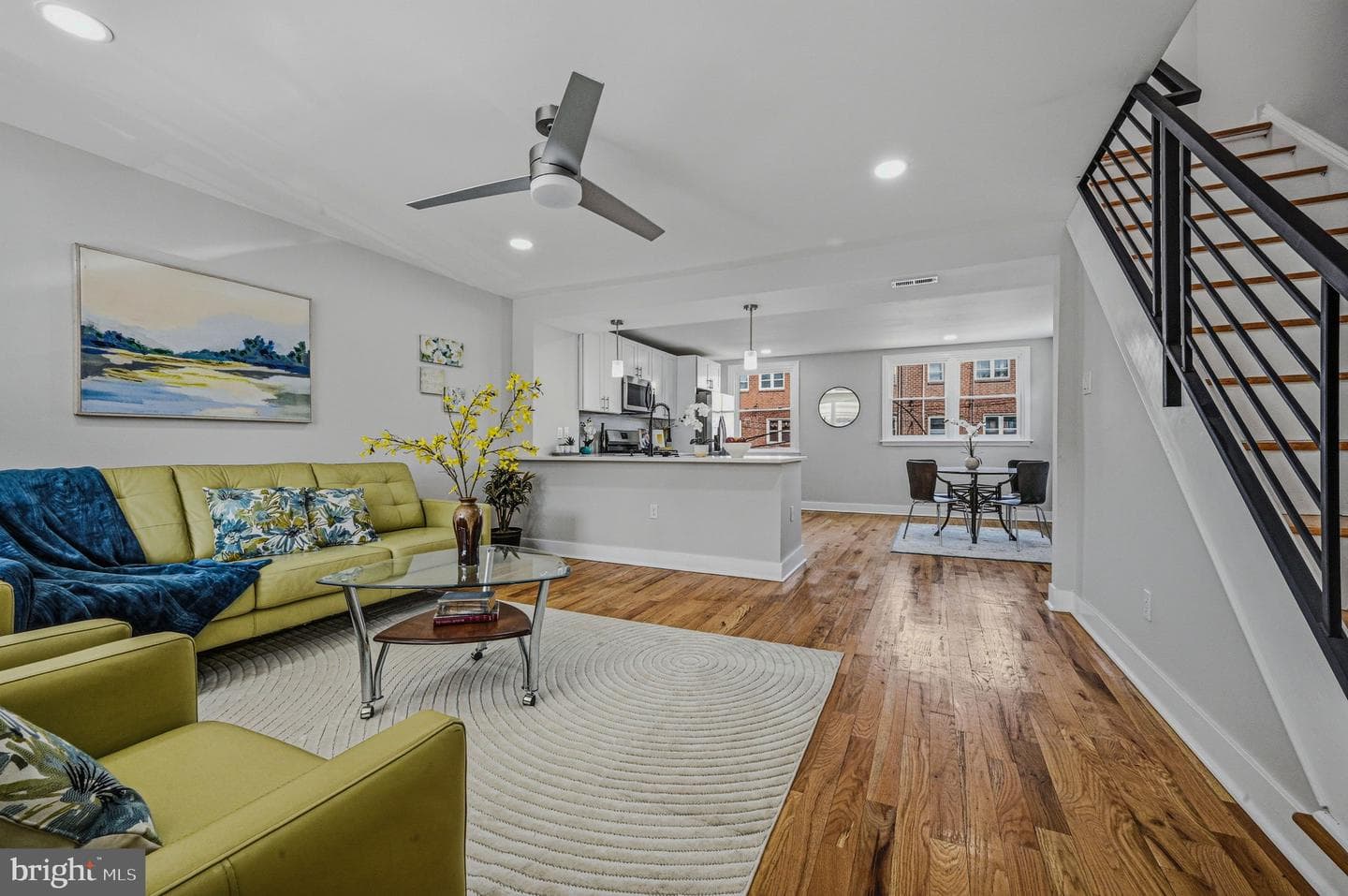 7525 Dickens Place photo 5