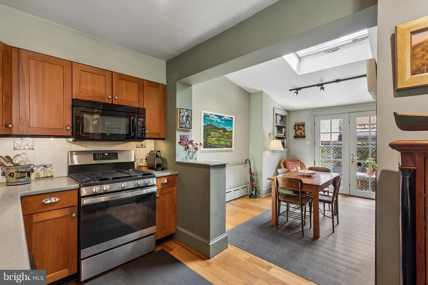 2206 Locust Street photo 10