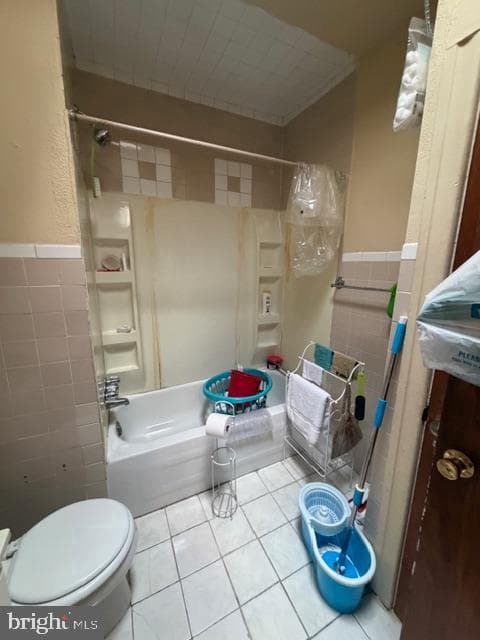 895 Marcella Street photo 13