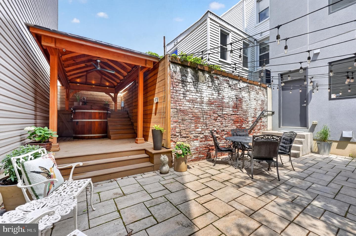 1724 Tulip Street photo 39
