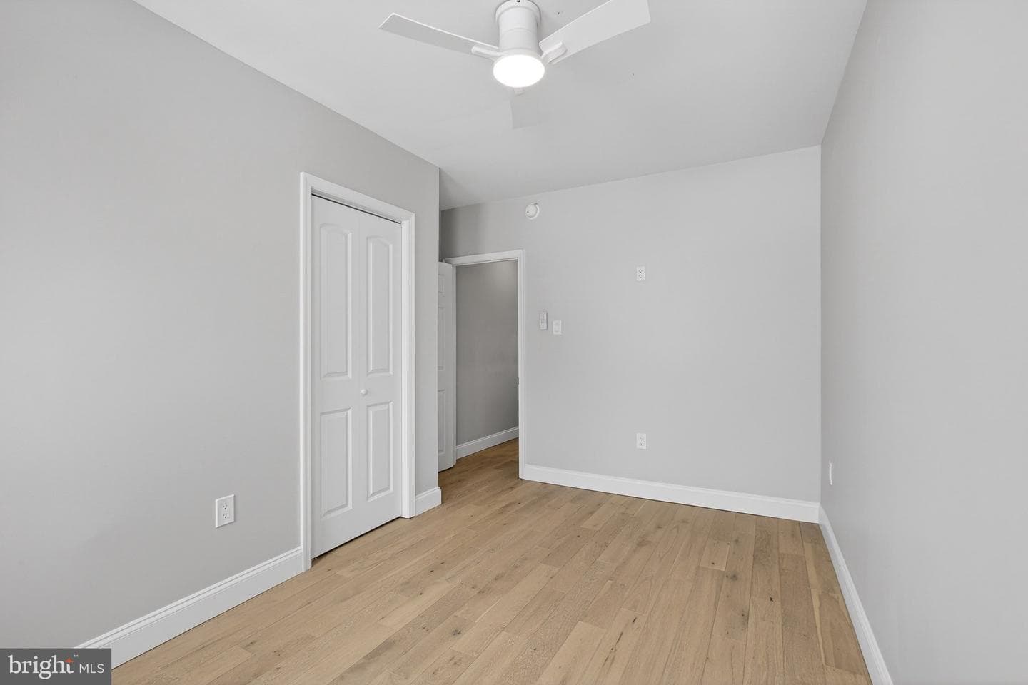 260 N Simpson Street photo 13