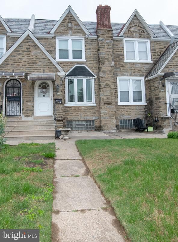 3049 Magee Avenue