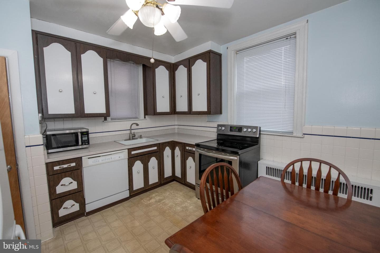 3049 Magee Avenue photo 7