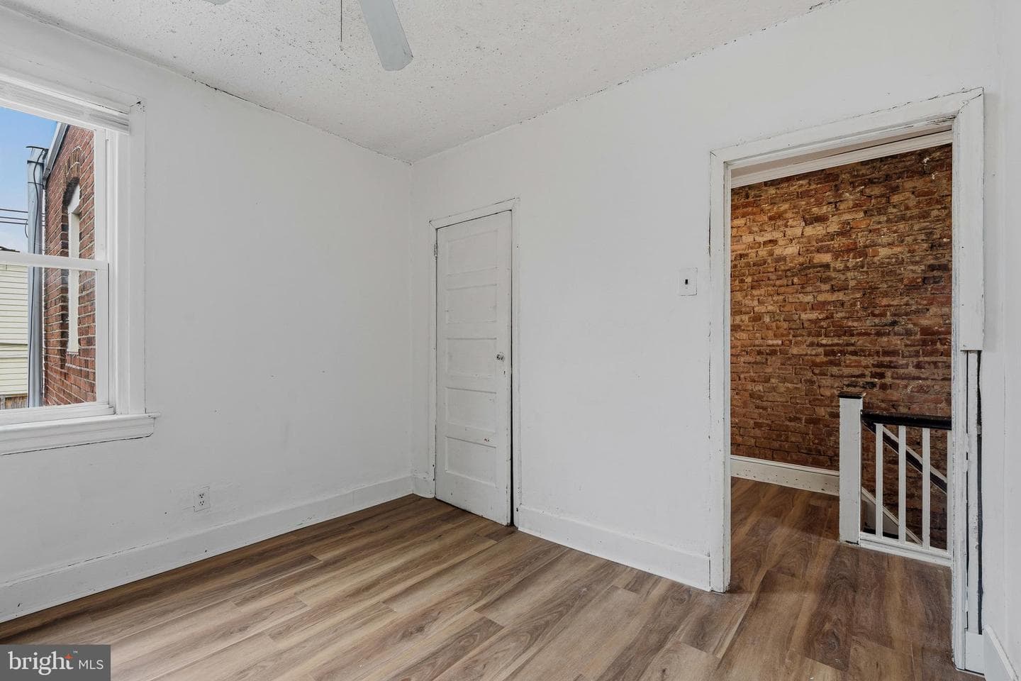 1719 Roselyn Street photo 20