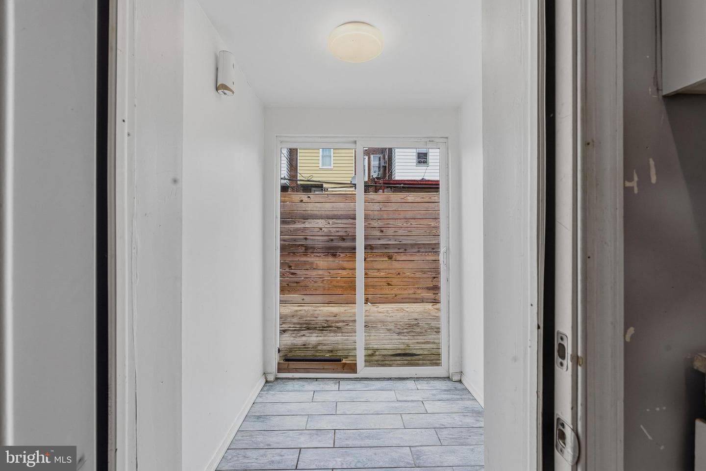 1719 Roselyn Street photo 27