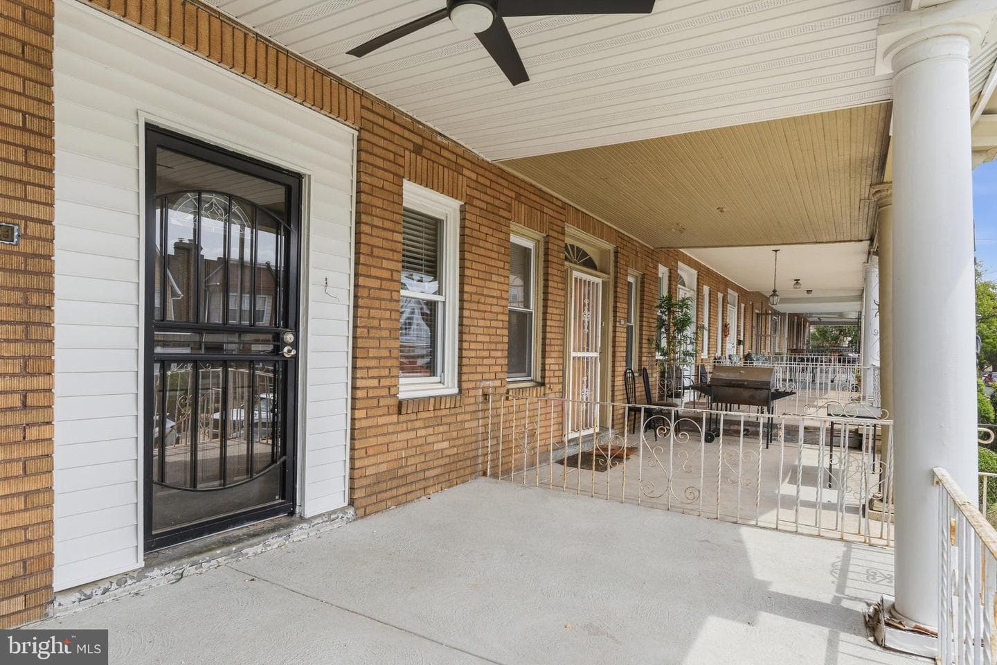 1719 Roselyn Street photo 4