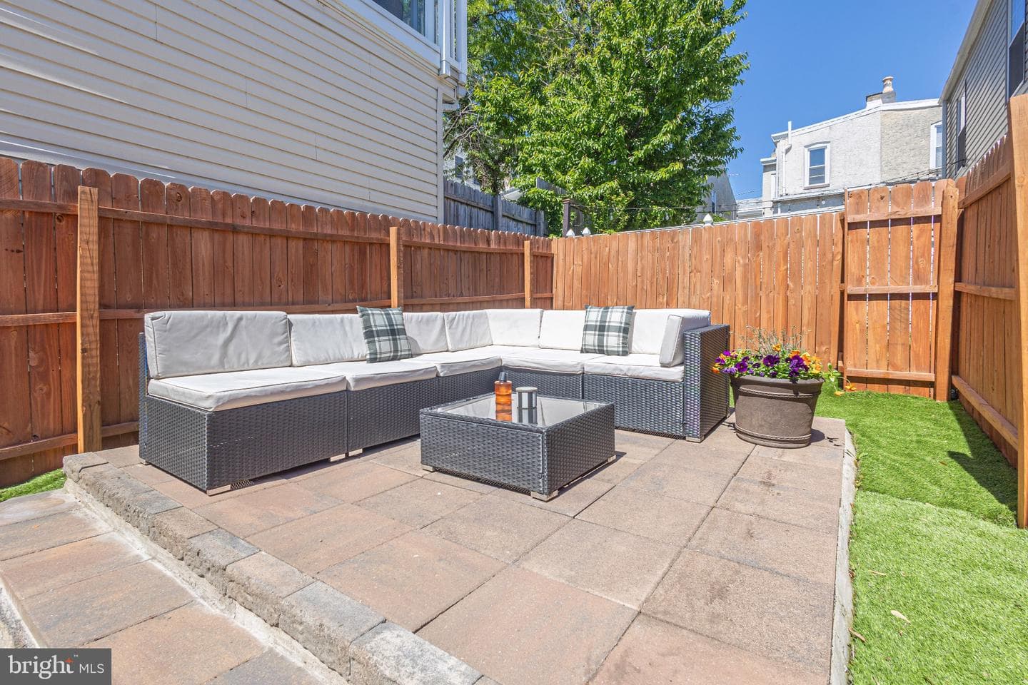 4323 Fleming Street photo 32