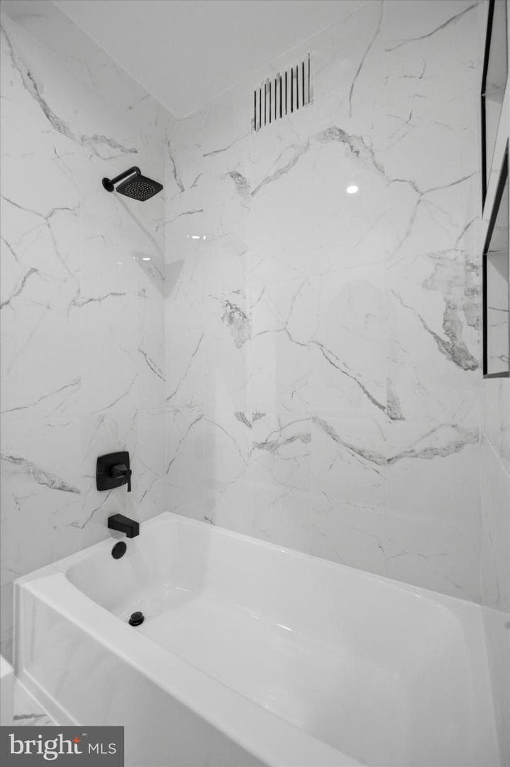 5551 Pemberton Street photo 23