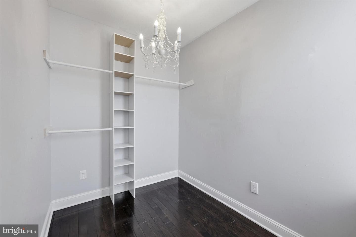 308 Roseberry Street photo 12