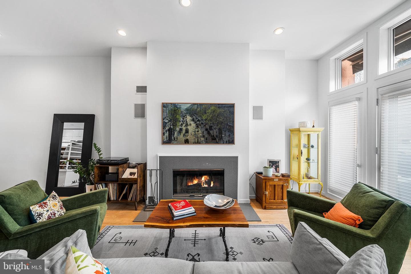 114 Bainbridge Street photo 9