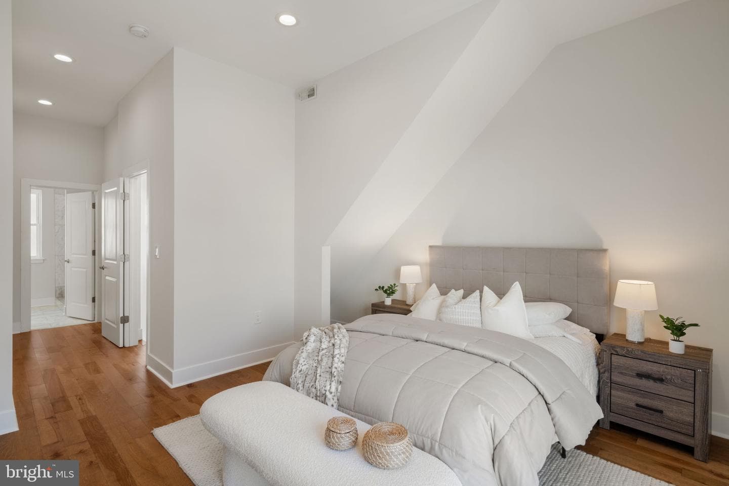 1125 S 24th Street photo 37