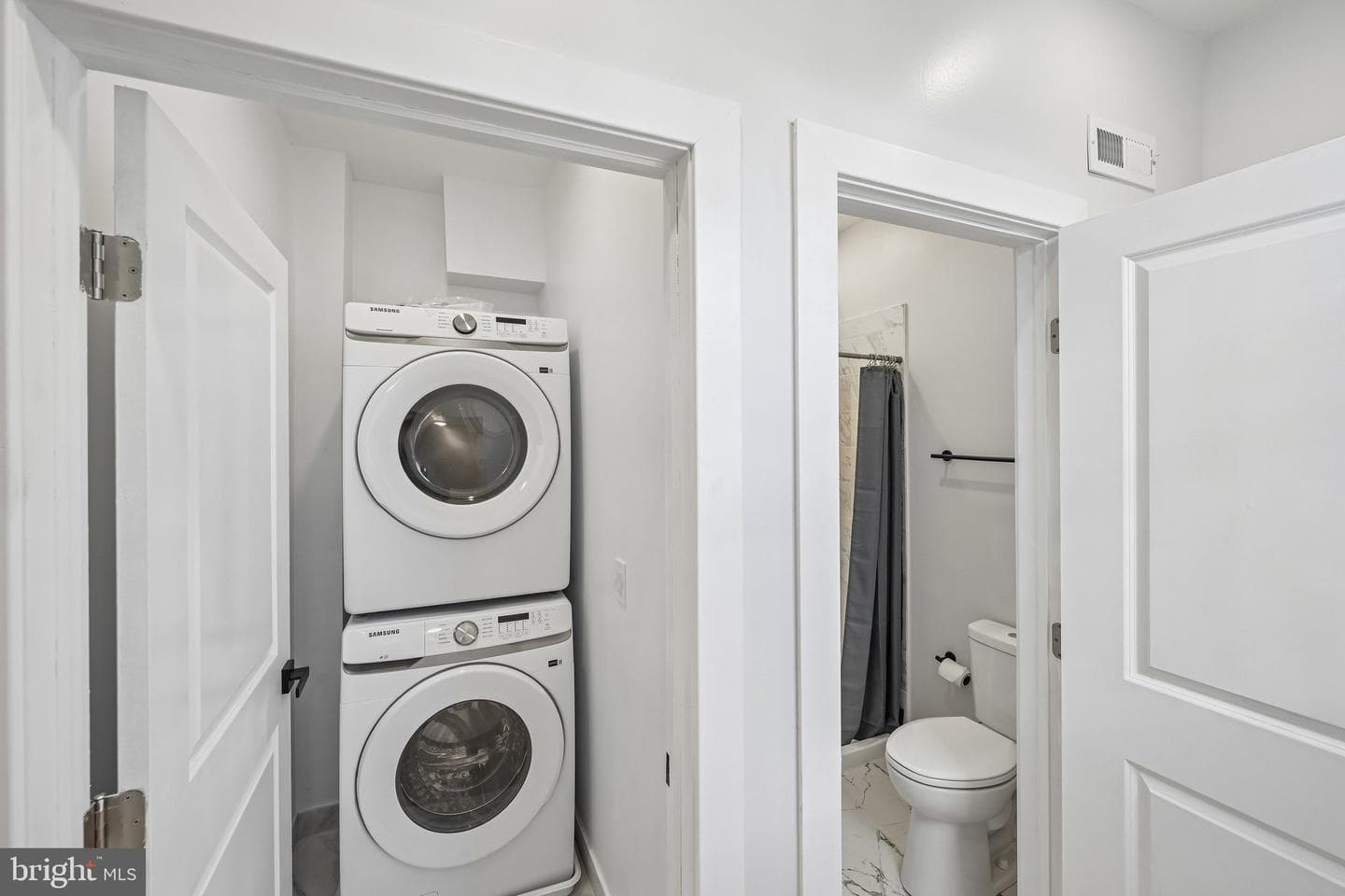 2984 Cedar Street photo 17