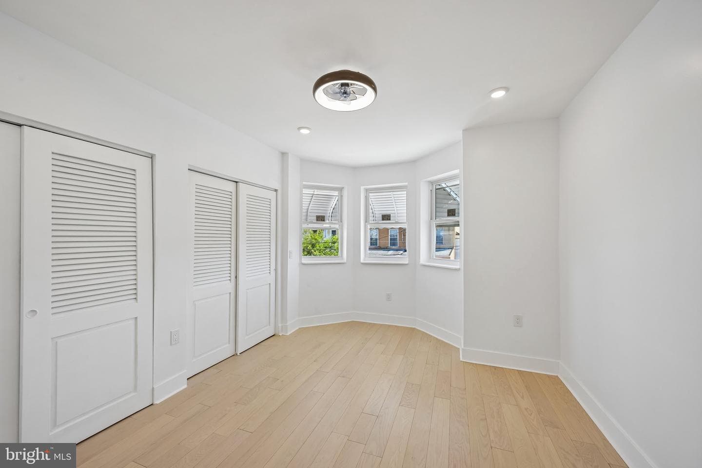 2984 Cedar Street photo 28