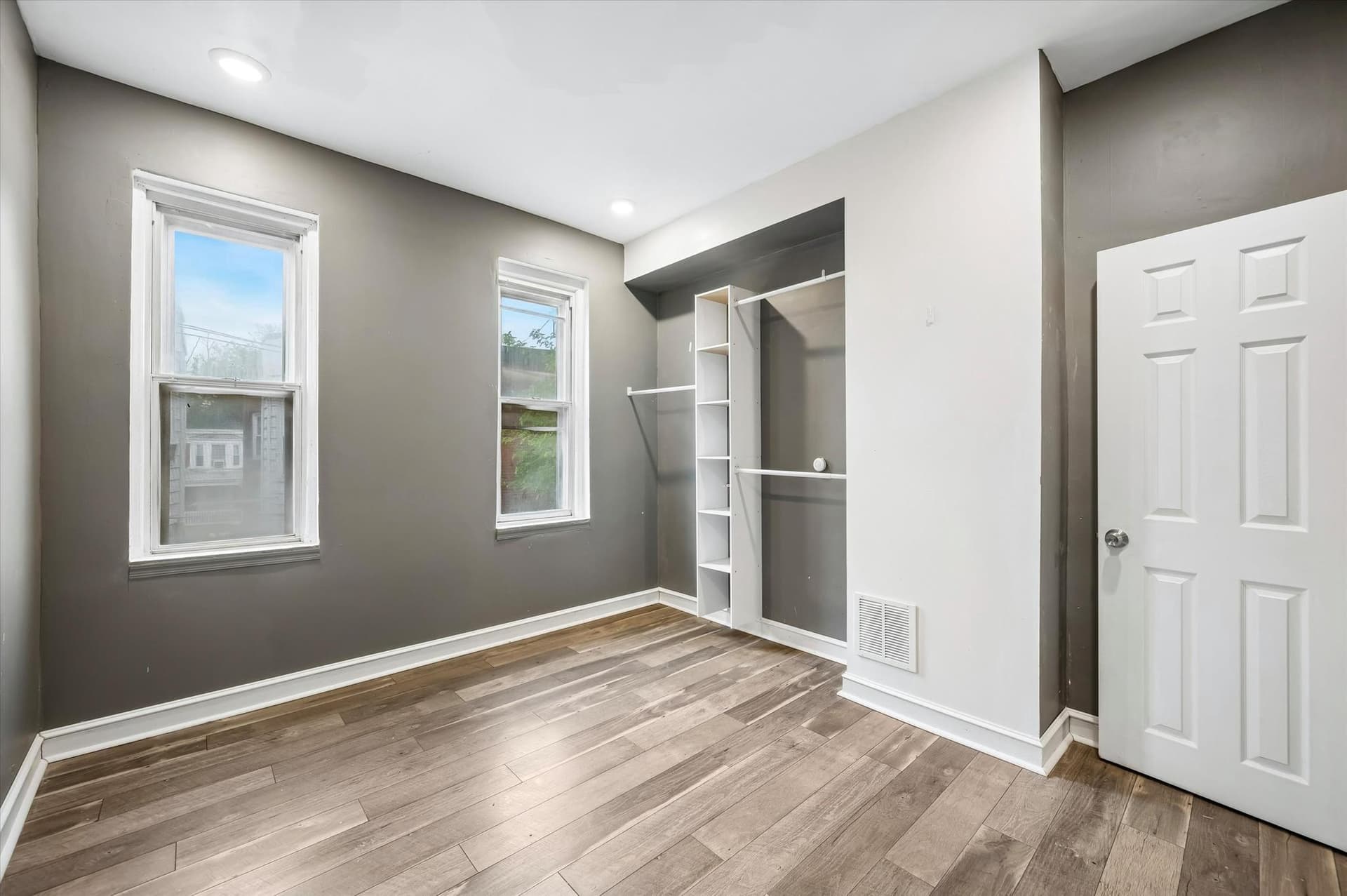 5456 Norfolk Street photo 12