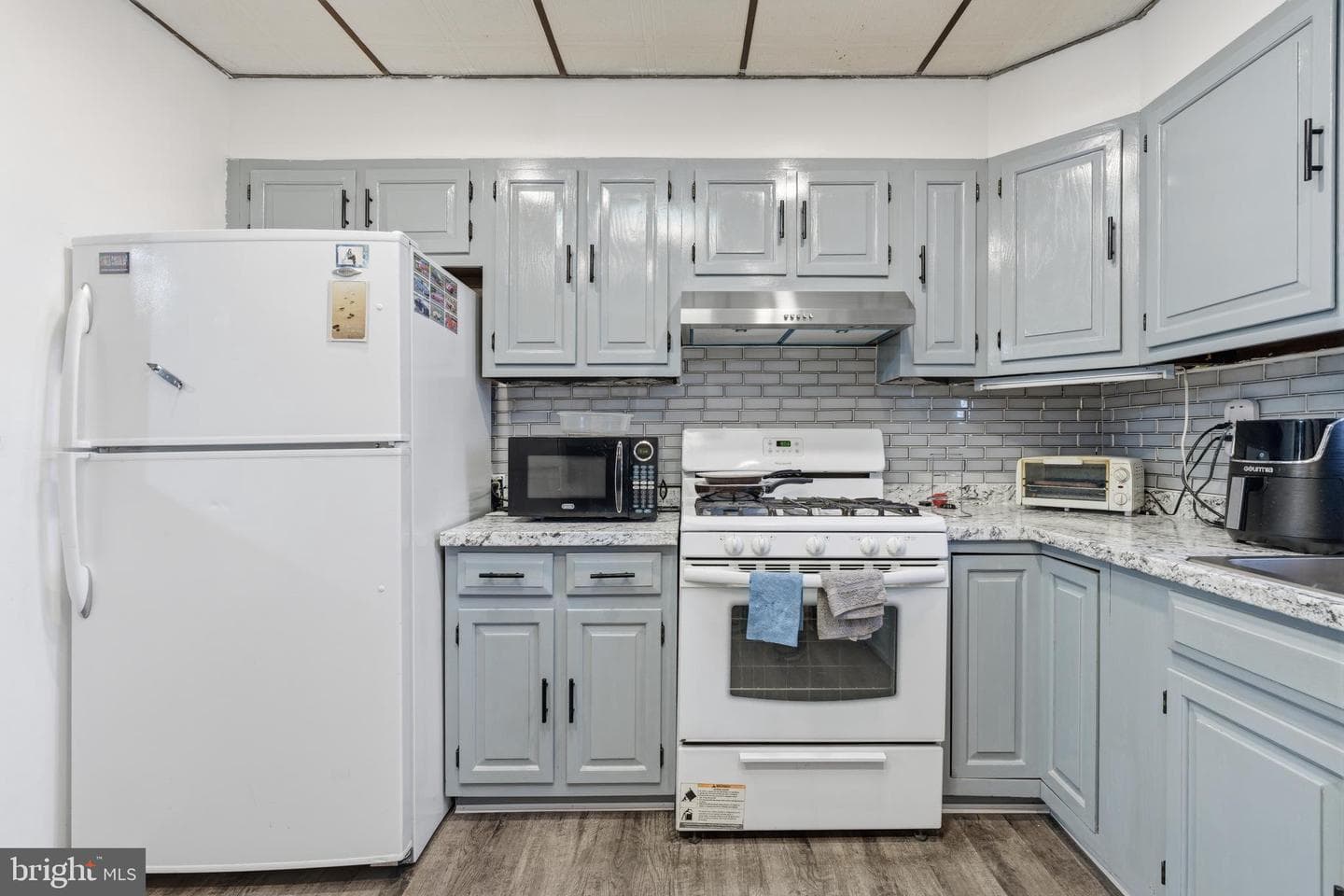 3866 Frankford Avenue photo 13