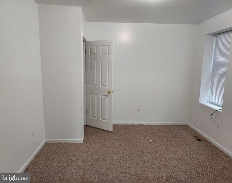 6013 Spruce St photo 9