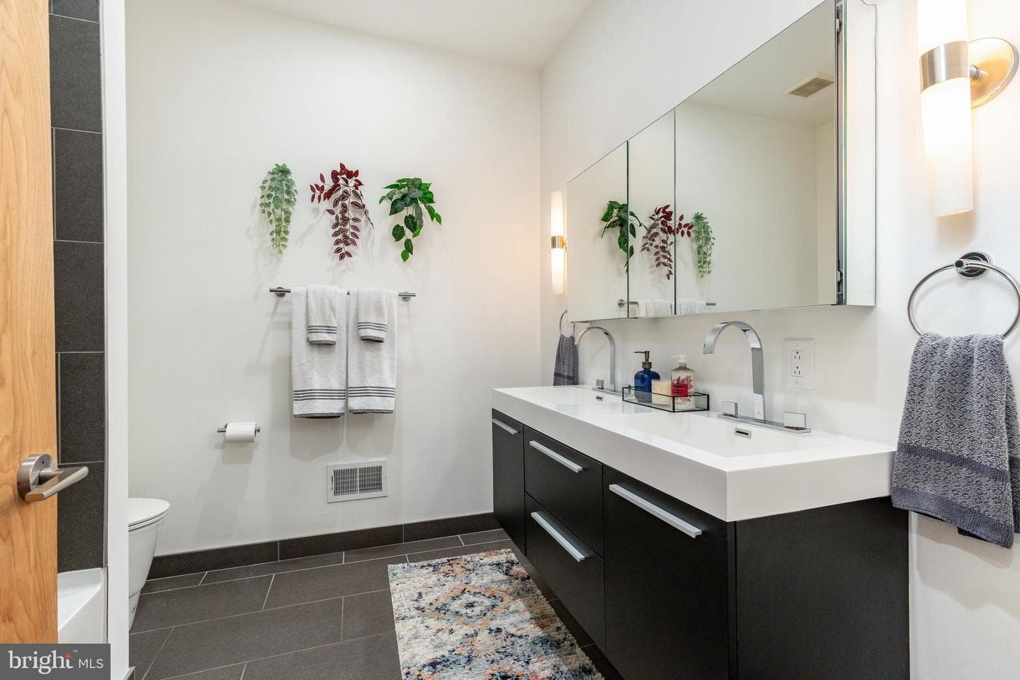 1218 Crease Street photo 25