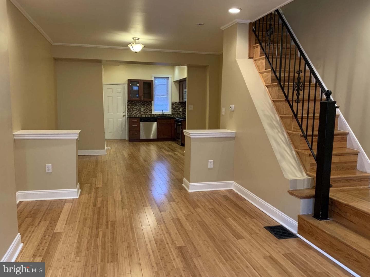 1545 N Newkirk Street photo 1