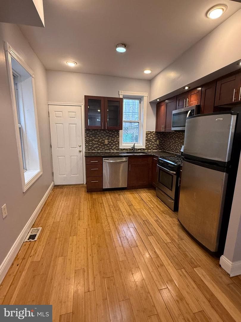 1545 N Newkirk Street photo 31