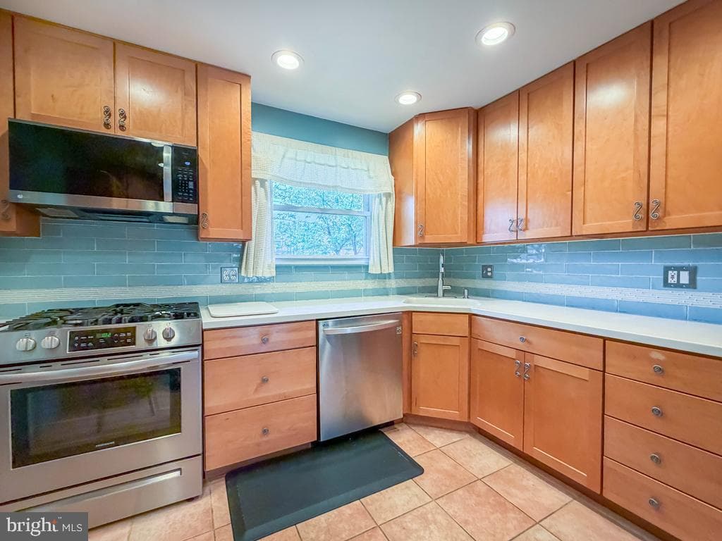 9965 Hardy Road photo 10