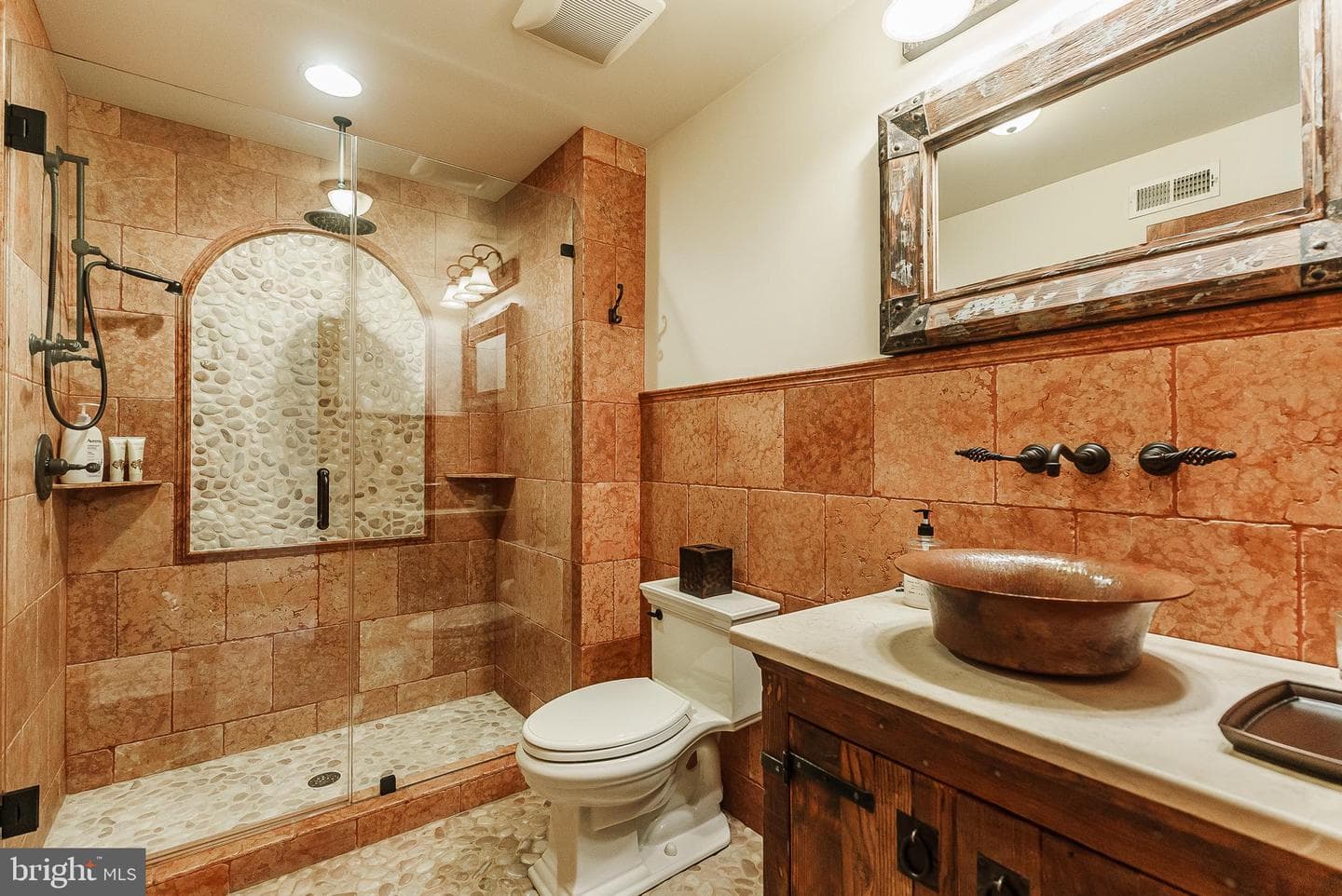 119 Catharine Street photo 21