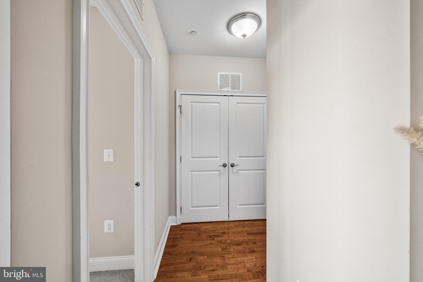 700 Commodore Court #2718 photo 13