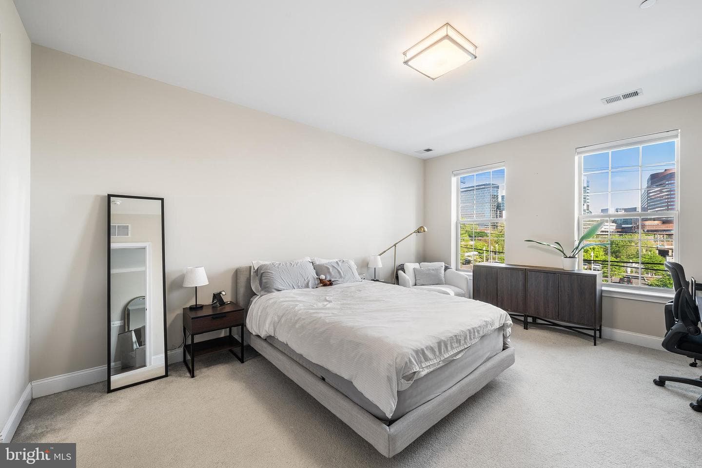 700 Commodore Court #2718 photo 17