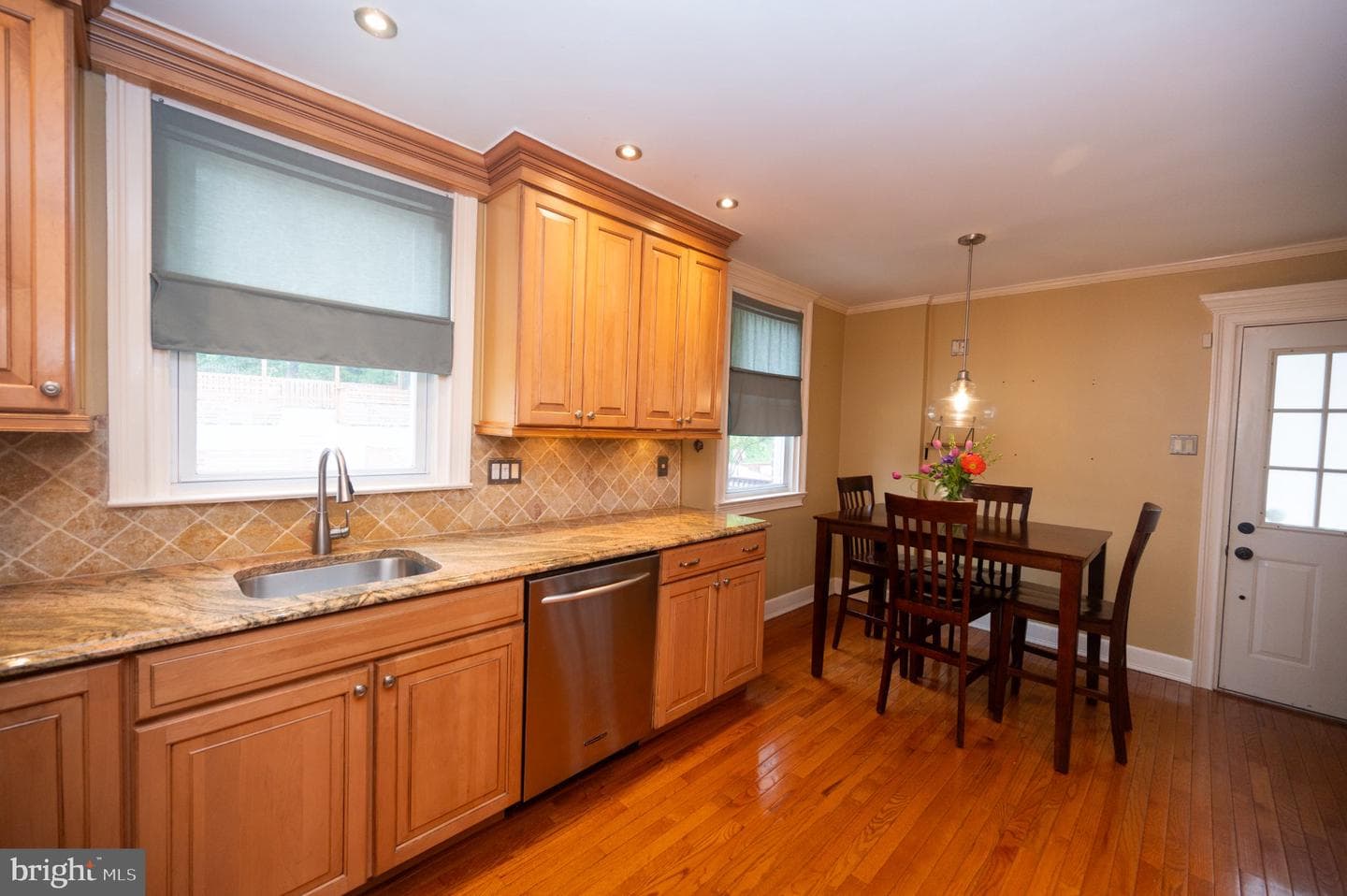 6655 Anderson Street photo 17