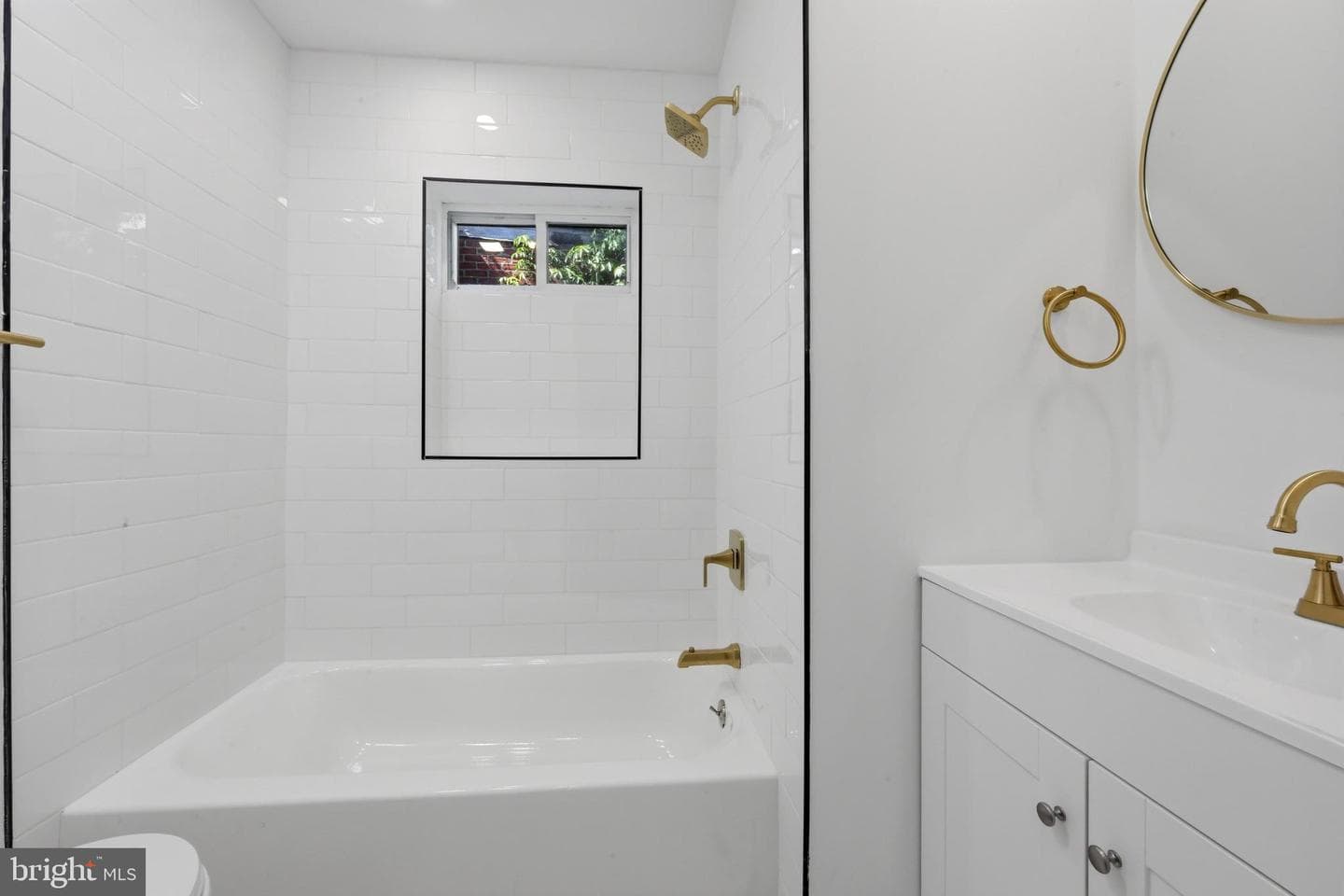 5011 Beaumont Avenue photo 15