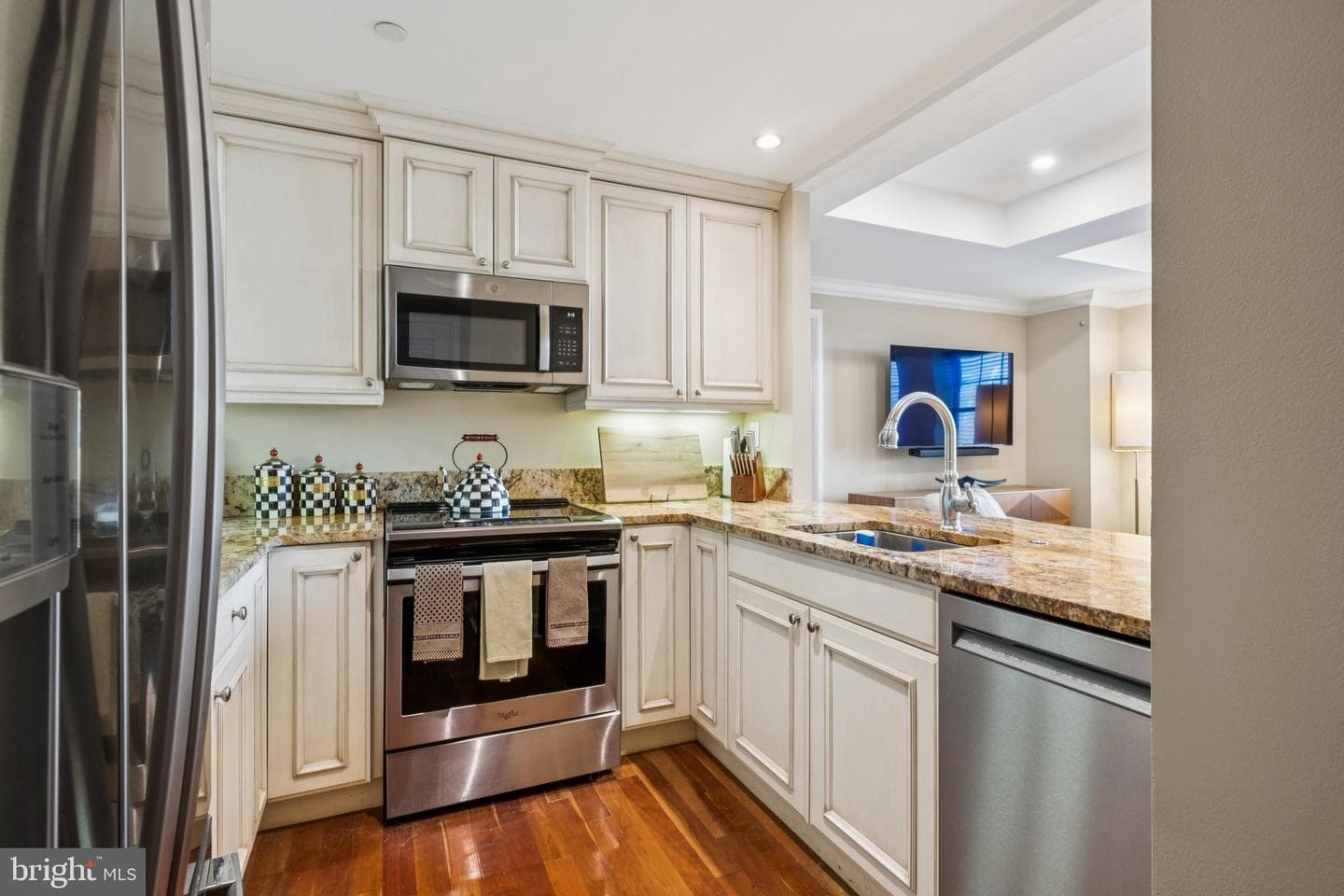 1701 Locust Street #1512 photo 6
