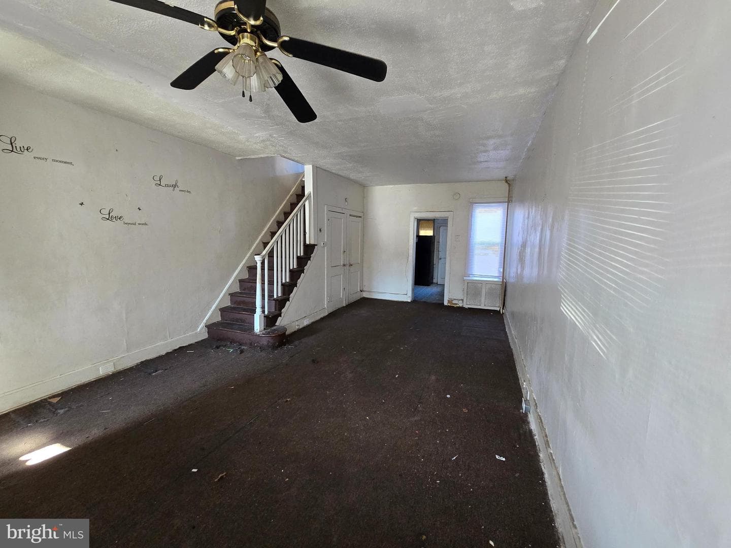 1837 W Juniata Street photo 3
