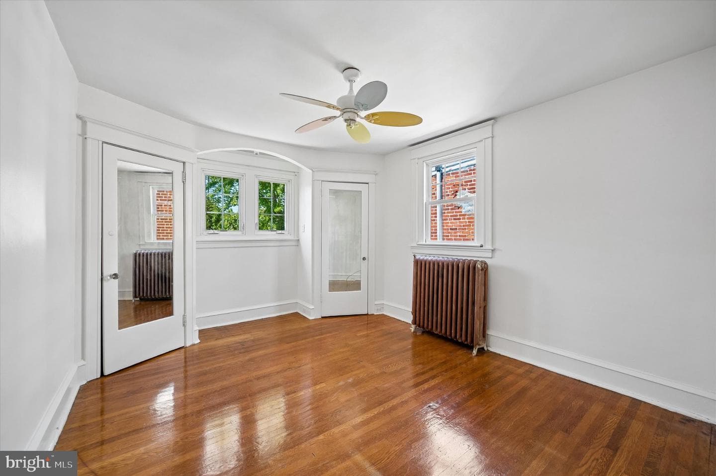 219 W Sedgwick Street photo 10
