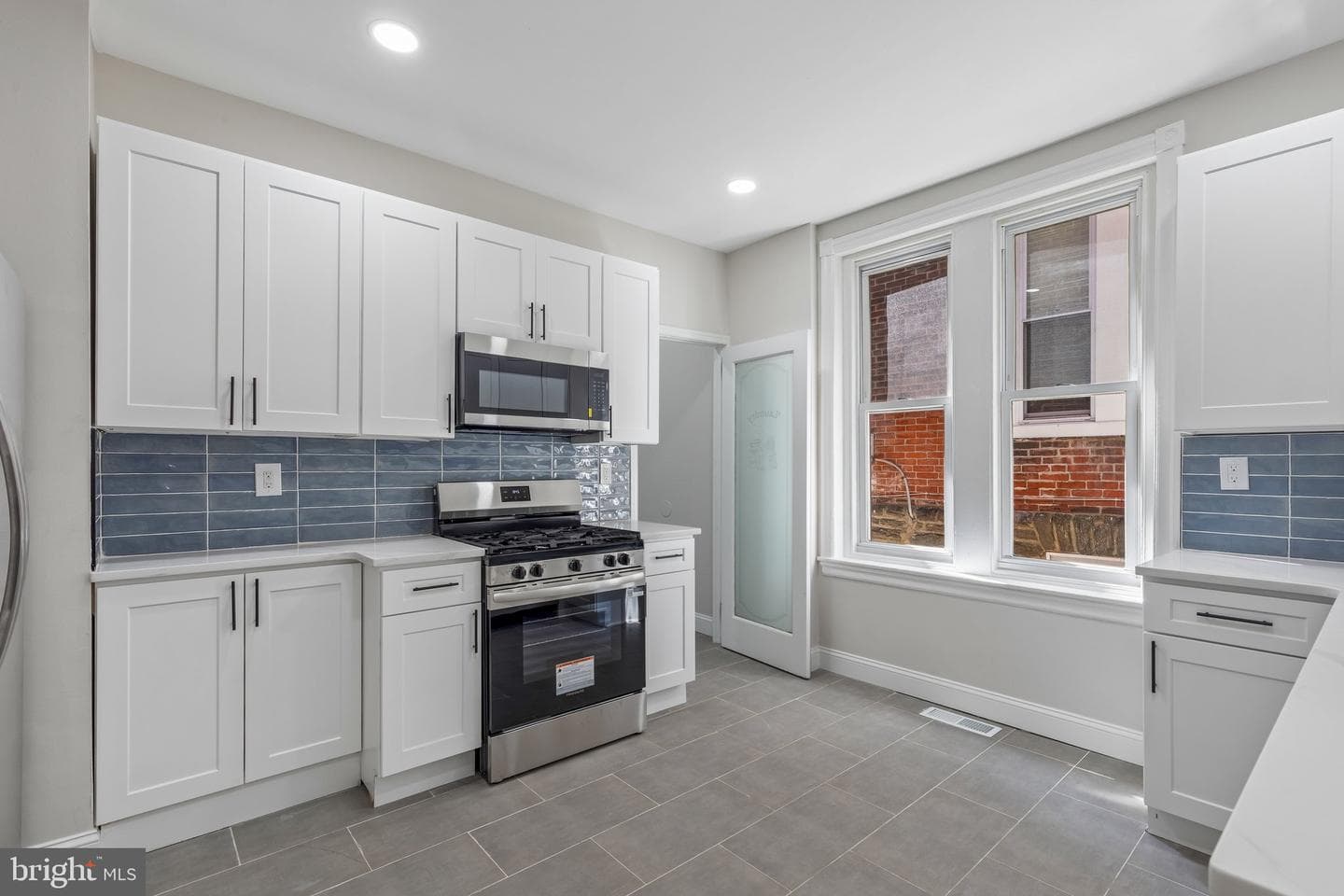 6122 Ross Street photo 7