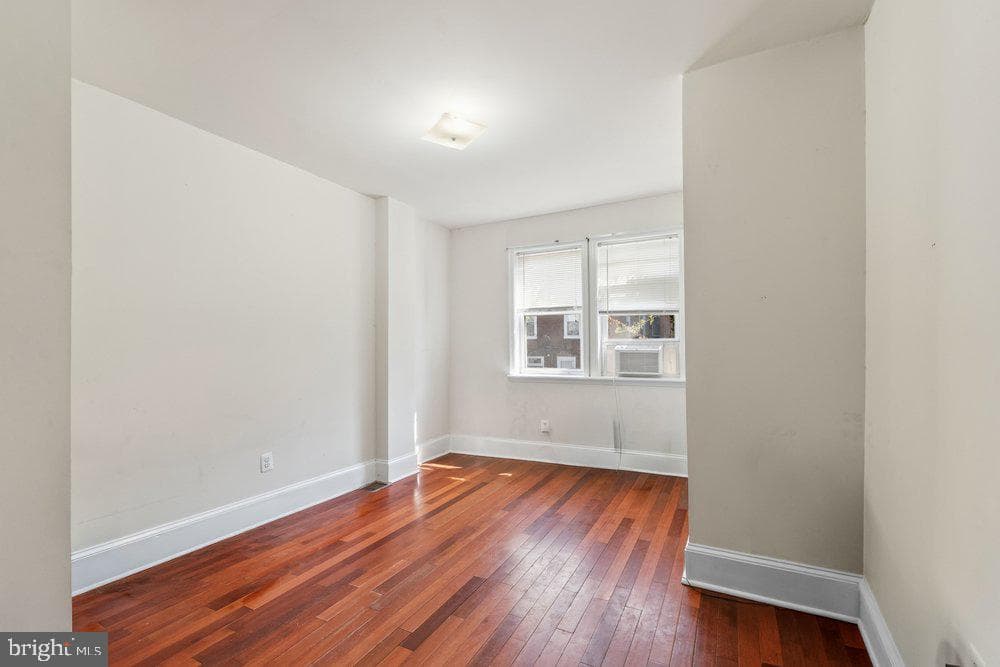 4930 Walton Avenue photo 20