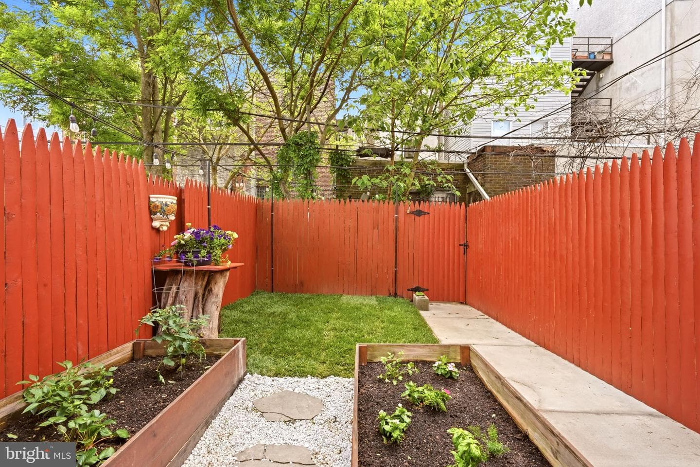 2840 W Stiles Street photo 27
