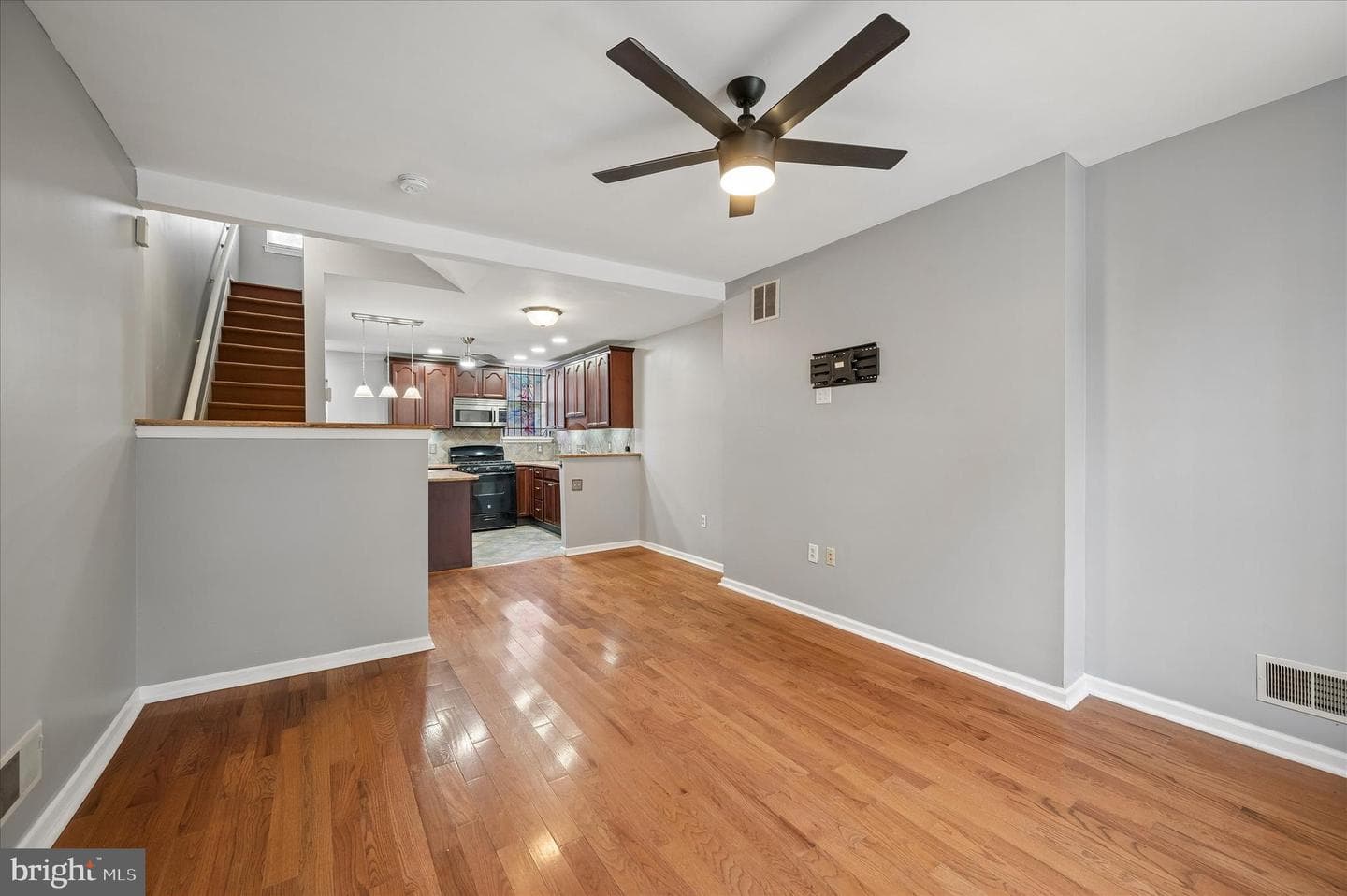 3305 Krail Street photo 5